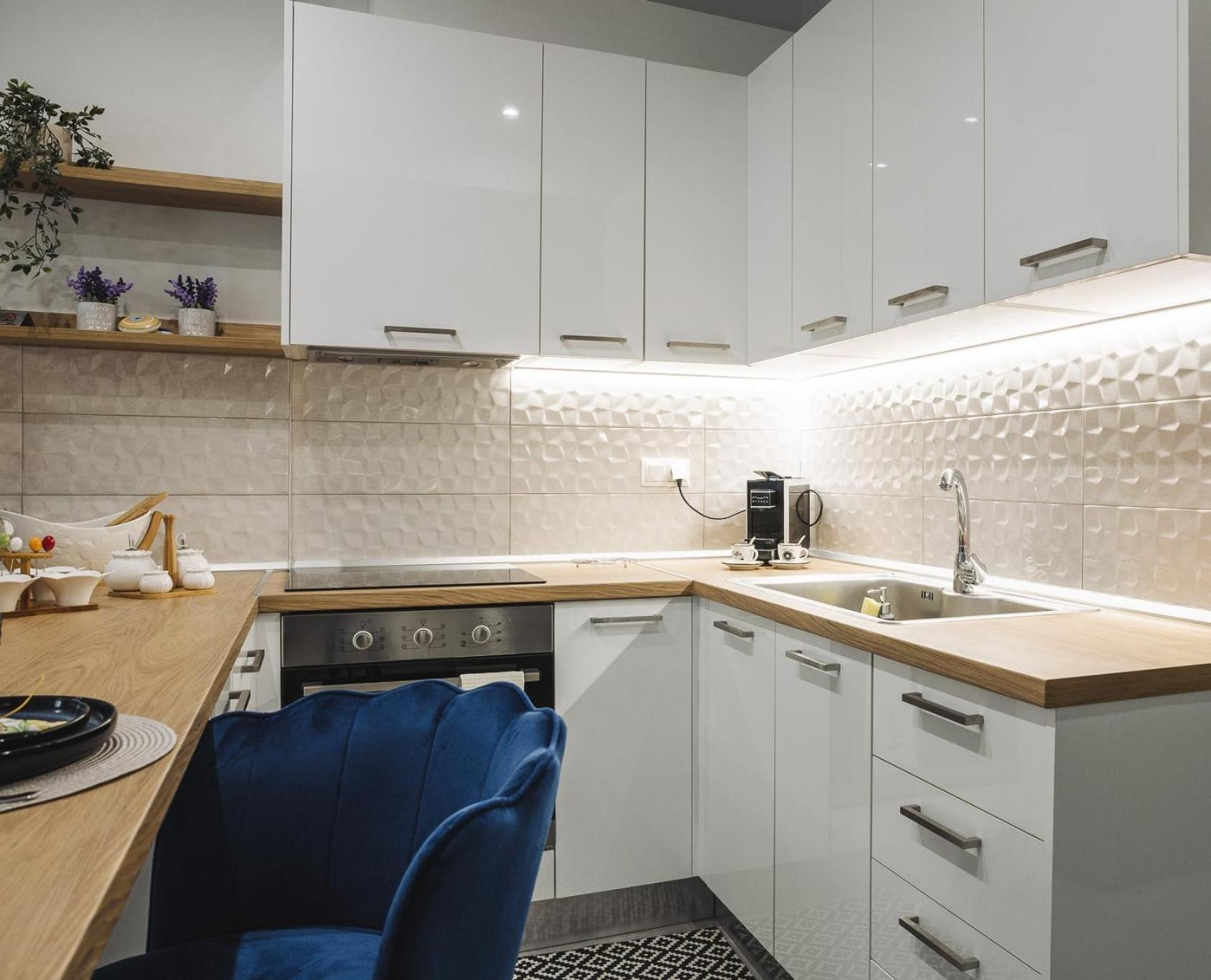 Delta-central Elegant By Optimum Link *